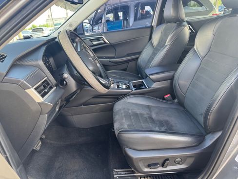 Used 2024 Mitsubishi Outlander SE FWD image 9