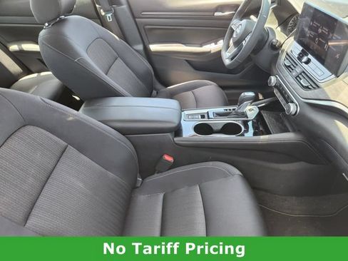 Certified 2024 Nissan Altima 2.5 SV w/ SV Premium Package FWD image 13