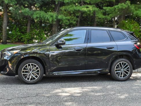 Used 2026 BMW X1 xDrive28i w/ M Sport Package AWD/4WD image 3