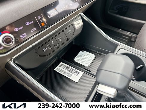 New 2026 Kia Carnival EX FWD image 30