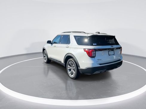 New 2026 Ford Explorer Active w/ Active Comfort Package image 7