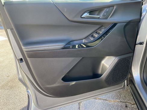 Used 2025 Chevrolet Equinox LT w/ Midnight Edition image 21