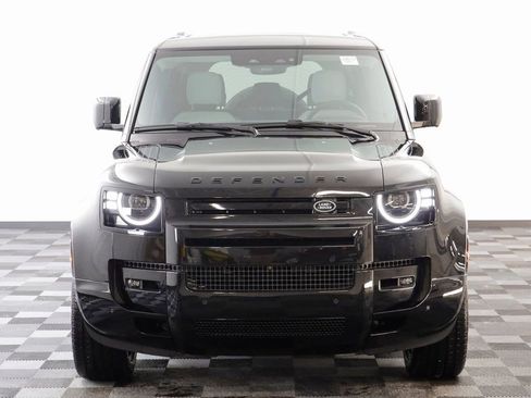 New 2026 Land Rover Defender 110 X-Dynamic SE image 24