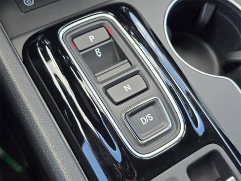 Used 2025 Honda Pilot EX-L image 30