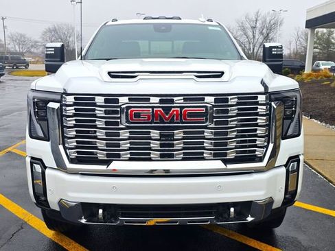 New 2025 GMC Sierra 2500 Denali w/ Denali Reserve Package AWD/4WD image 2