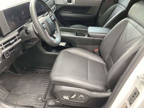 Used 2025 Hyundai Santa Fe SEL FWD image 21