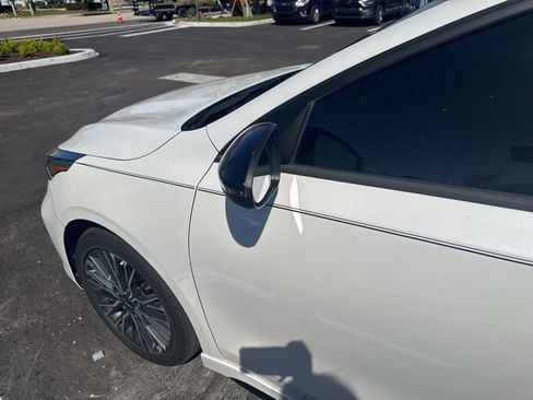 Used 2023 Kia Forte GT-Line w/ GT-Line Technology Package image 8