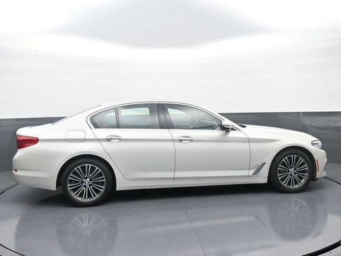 Used 2018 BMW 530i xDrive AWD/4WD image 8