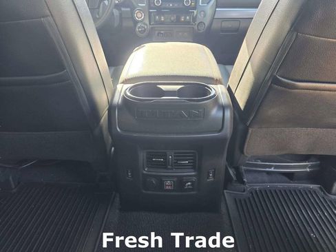 Used 2021 Nissan Titan PRO-4X w/ Pro-4x Convenience Package AWD/4WD image 9
