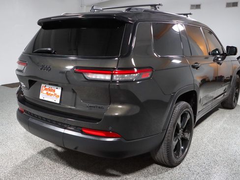 Used 2022 Jeep Grand Cherokee L Limited w/ Black Appearance Package RWD image 7