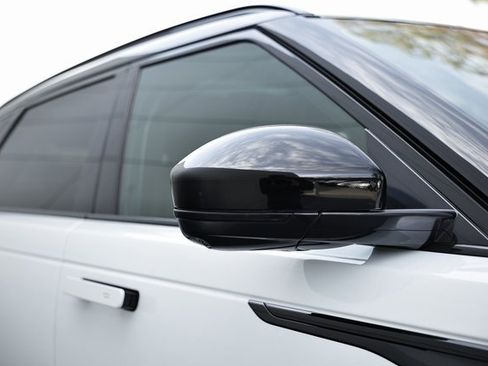 New 2026 Land Rover Range Rover Velar Dynamic SE image 14