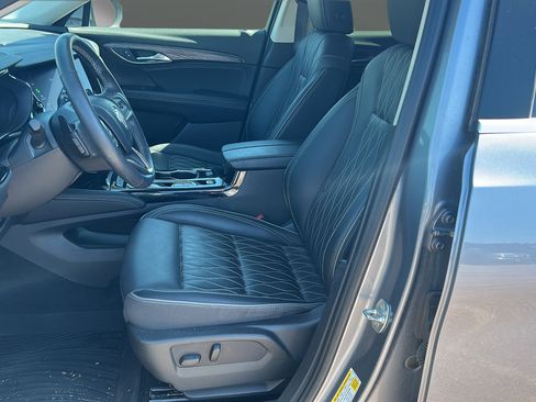 Used 2022 Buick Envision Avenir w/ Technology Package II AWD/4WD image 9