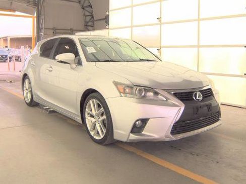 Used 2014 Lexus CT 200h image 3