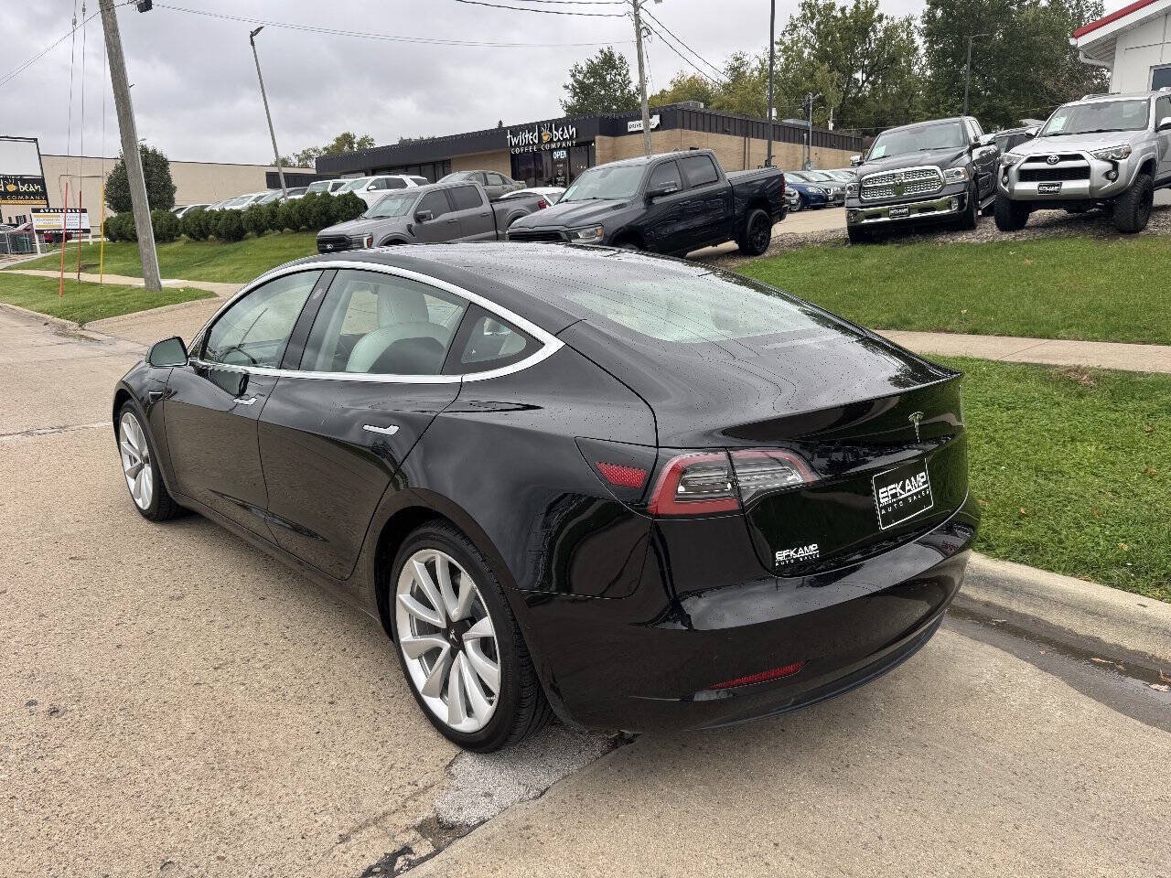 Used 2018 Tesla Model 3 Long Range AWD/4WD image 3