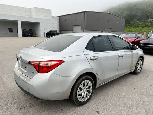 Used 2017 Toyota Corolla LE FWD image 4