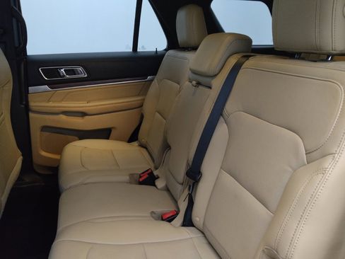 Used 2016 Ford Explorer Limited w/ Equipment Group 301A AWD/4WD image 19