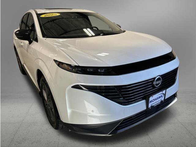 Used 2025 Nissan Murano SL AWD/4WD image 8