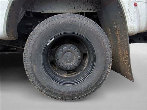 Used 2022 Ford F350 Limited w/ FX4 Off-Road Package image 15