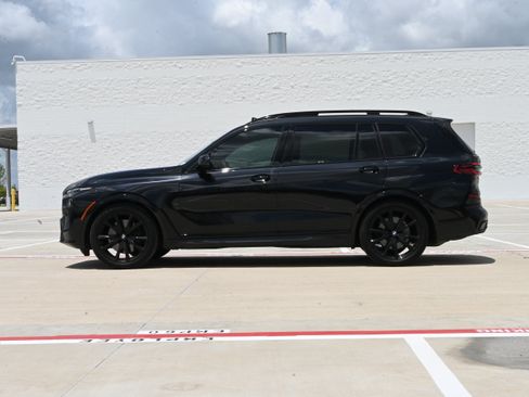 Used 2026 BMW X7 xDrive40i w/ M Sport Package AWD/4WD image 6