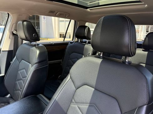 Used 2024 Volkswagen Atlas SE FWD image 13
