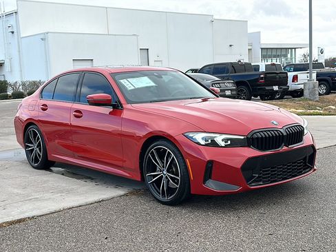 Certified 2024 BMW 330i Sedan w/ M Sport Package image 10