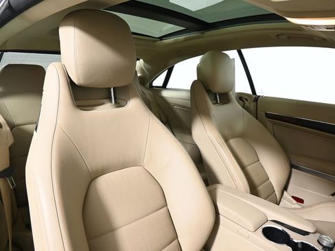 Used 2010 Mercedes-Benz E 350 Coupe image 33