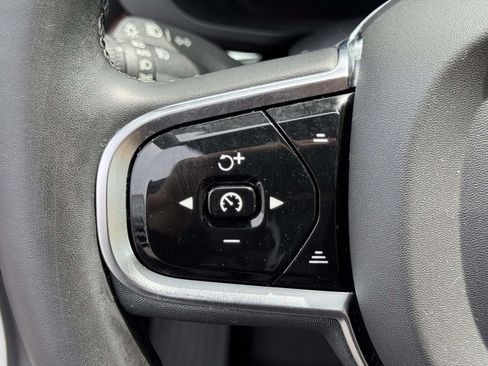 Certified 2023 Volvo XC60 B6 Ultimate w/ Climate Package AWD/4WD image 22