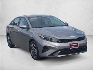 Used 2024 Kia Forte LXS w/ LXS Technology Package video 3
