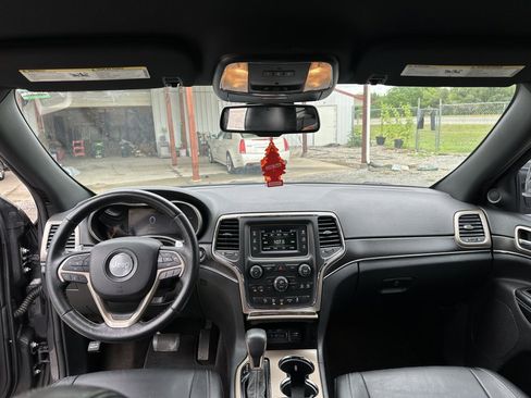 Used 2016 Jeep Grand Cherokee Limited image 11