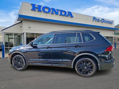 Used 2022 Volkswagen Tiguan SE R-Line AWD/4WD image 7