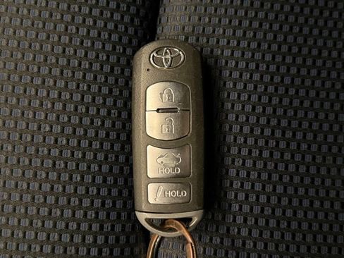 Used 2019 Toyota Yaris LE image 17