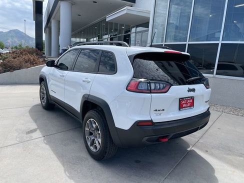 Used 2022 Jeep Cherokee Trailhawk AWD/4WD image 4