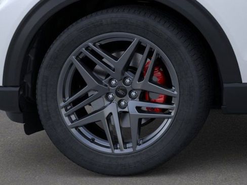 New 2026 Ford Explorer ST-Line w/ ST-Line Street Pack RWD image 19