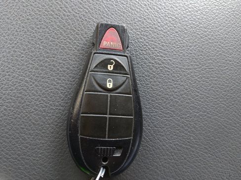 Used 2014 RAM 1500 Big Horn RWD image 32