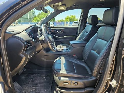 Used 2022 Chevrolet Traverse RS w/ LPO, Floor Liner Package FWD image 8
