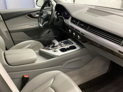 Used 2019 Audi Q7 2.0T Premium Plus w/ Premium Plus Package AWD/4WD image 12