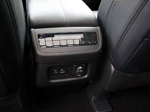 Certified 2023 Nissan Pathfinder Platinum AWD/4WD image 16