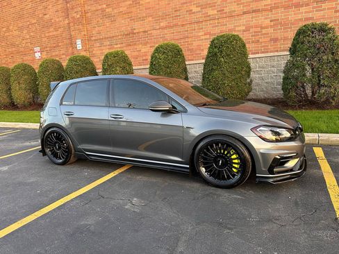 Used 2019 Volkswagen Golf R 4-Door image 40