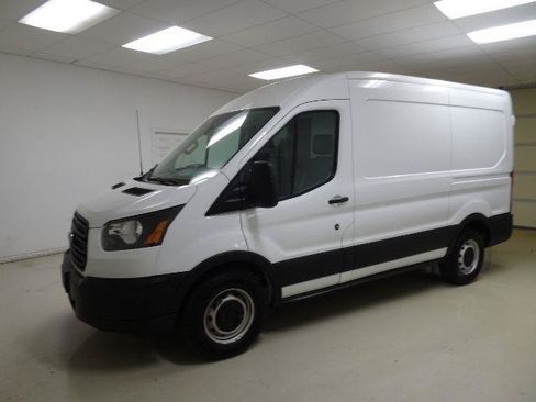 Used 2019 Ford Transit 150 130 Medium Roof RWD image 3