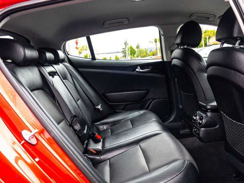 Used 2019 Kia Stinger RWD image 24
