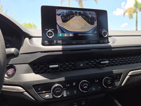 Used 2023 Honda Accord EX image 35