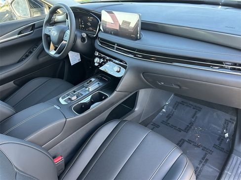 New 2026 INFINITI QX60 Pure image 8