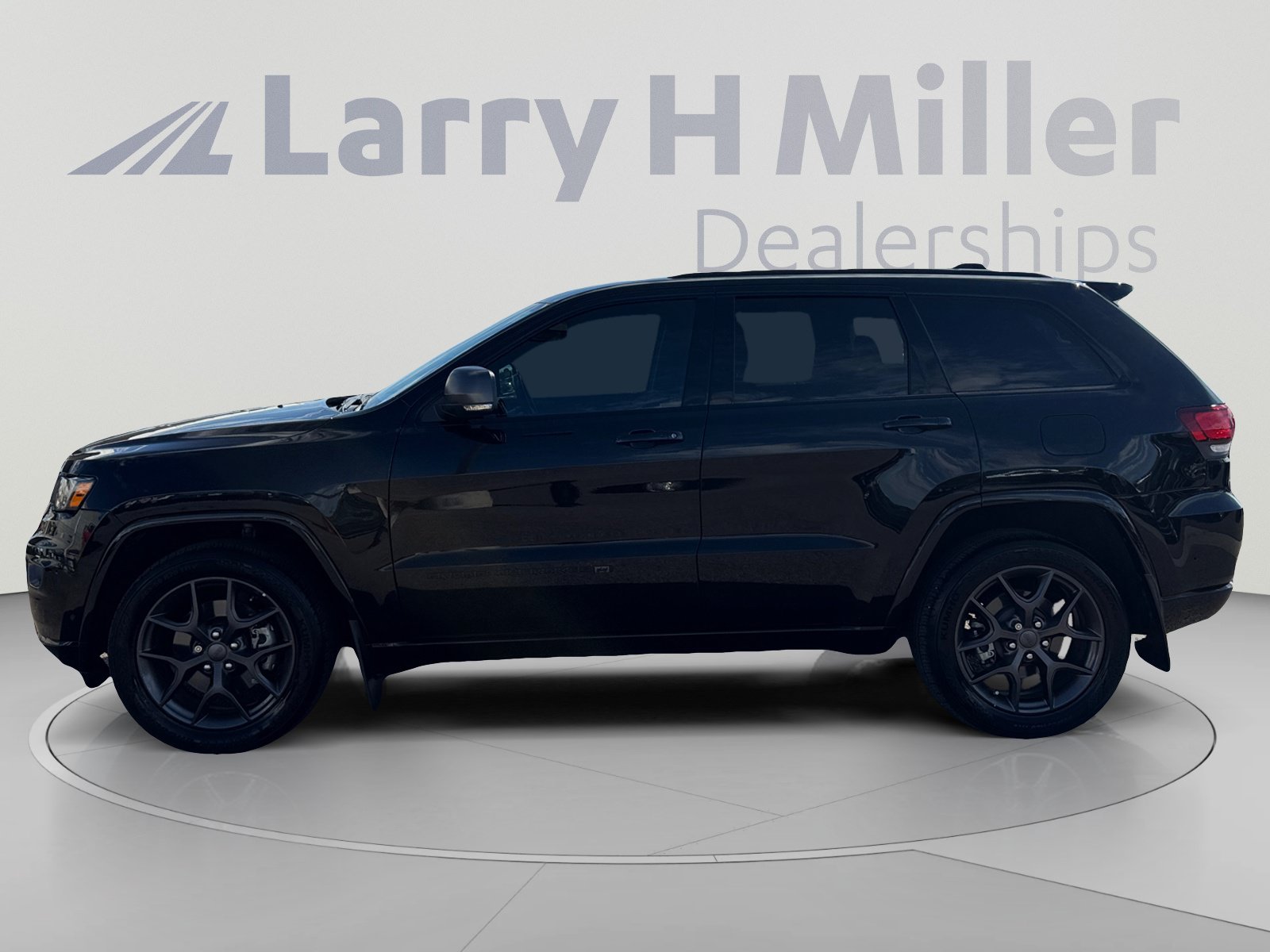 Used 2021 Jeep Grand Cherokee Limited w/ Quick Order Package 28K 80th AWD/4WD image 2