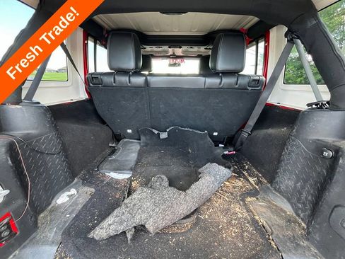 Used 2017 Jeep Wrangler Unlimited Rubicon AWD/4WD image 29