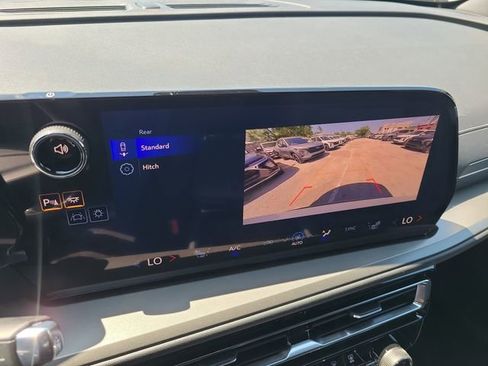 New 2026 Chevrolet Traverse LT image 30