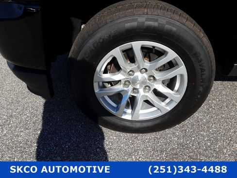 Used 2018 Chevrolet Silverado 1500 Custom image 9