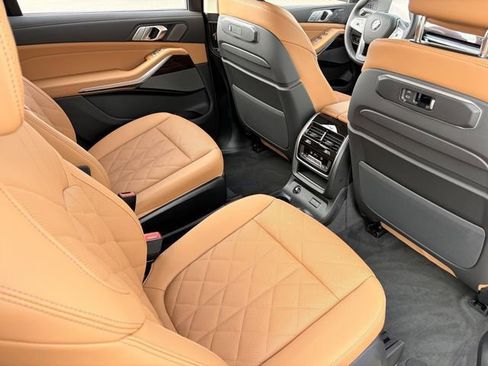 New 2026 BMW X7 xDrive40i AWD/4WD image 13