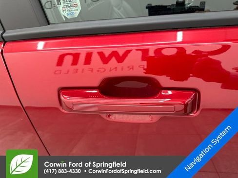 New 2026 Ford Maverick Lariat w/ Black Appearance Package image 8