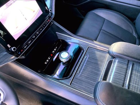 Used 2022 Jeep Wagoneer Series II image 13