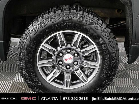 Used 2024 GMC Sierra 1500 AT4 w/ Technology Package image 36